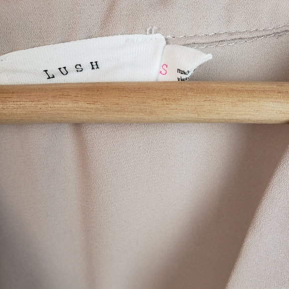 Top - Picture 2 of 3